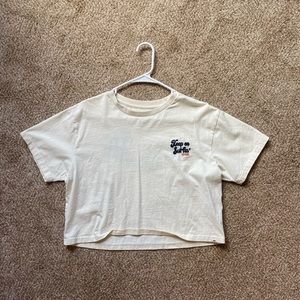 Rip curl “keep on surfin” cropped tee